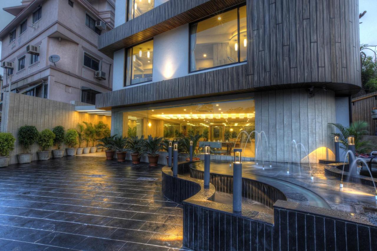 Scenaria Hotel Ahmadábád Kültér fotó