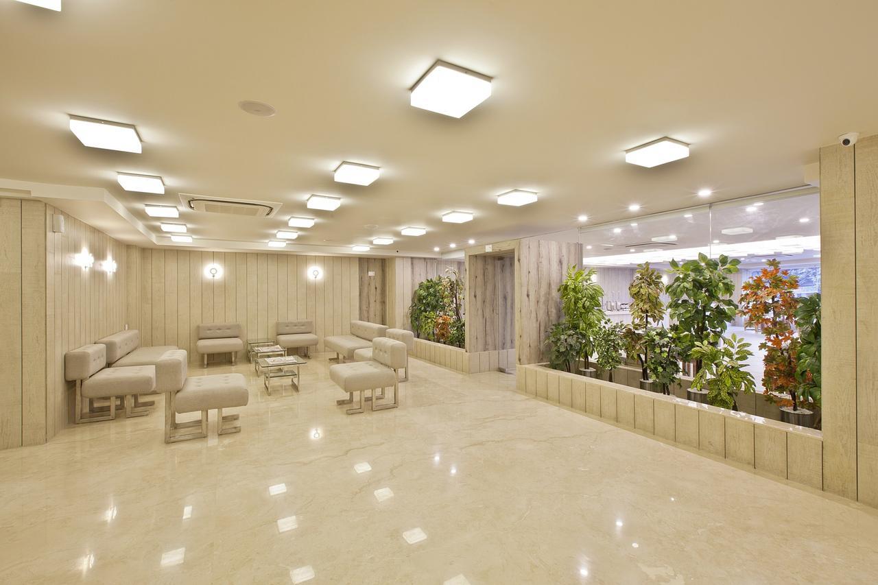 Scenaria Hotel Ahmadábád Kültér fotó